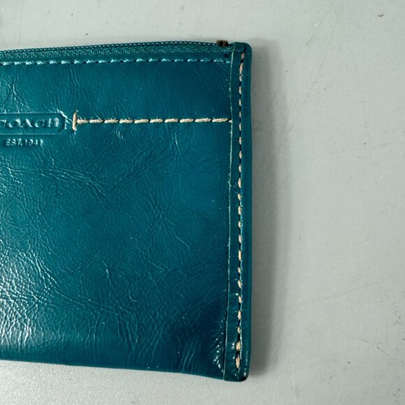 Coach Teal Patent Leather Card Case w/ Keychain - Picture 3 of 13